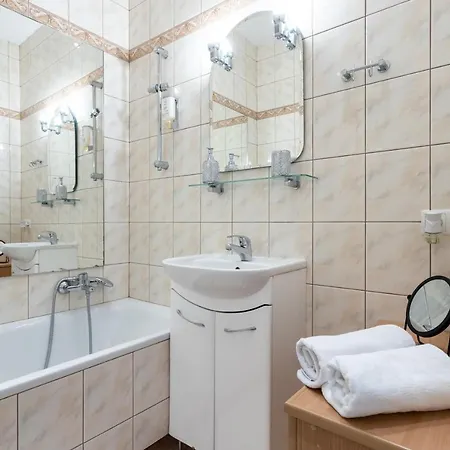 Апартаменты Golden Warsaw- 3 Separate - Location&nowy Swiat Варшава