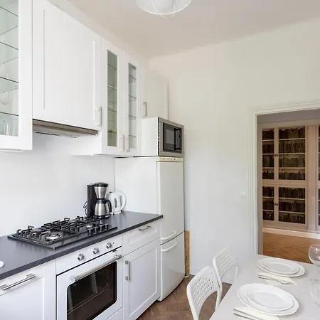 Golden Warsaw- 3 Separate - Location&nowy Swiat * Varşova