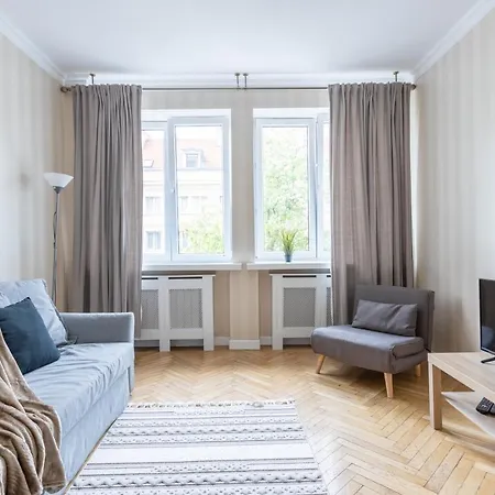 Golden Warsaw- 3 Separate - Location&nowy Swiat 바르샤바